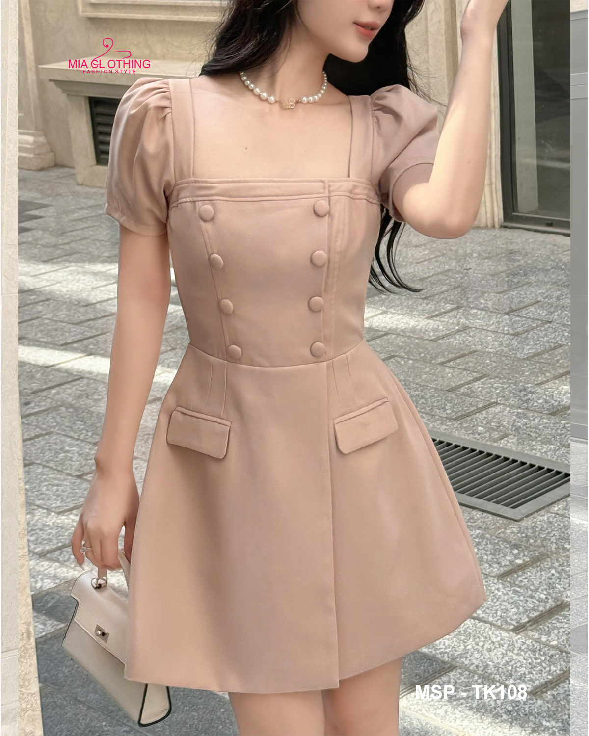 Đầm nude cổ vuông nút bọc thiết kế sang trọng  5