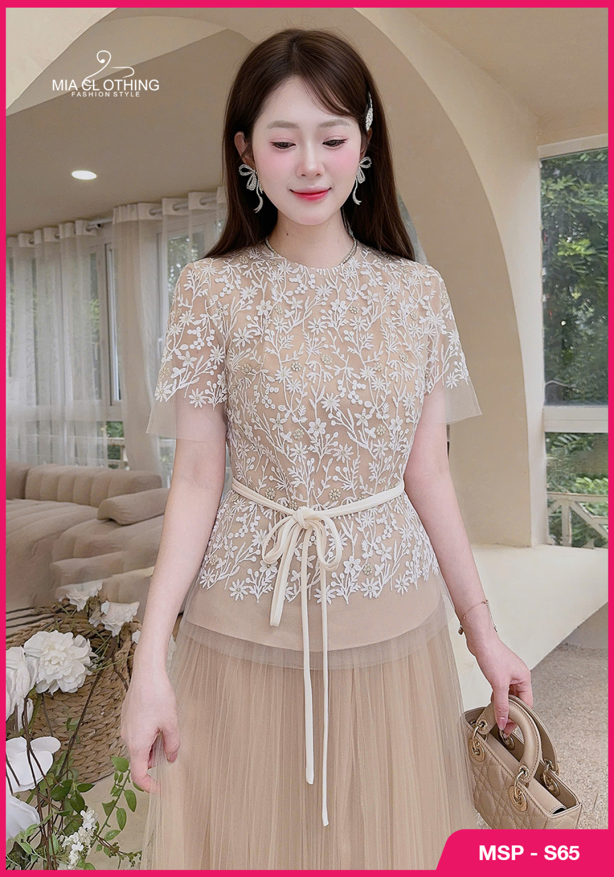 Set thiết kế áo ren phối chân váy lưới cao cấp và sang trọng 5