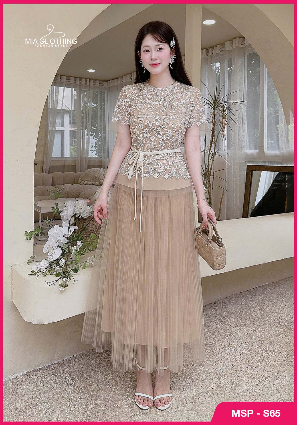 Set thiết kế áo ren phối chân váy lưới cao cấp và sang trọng 6